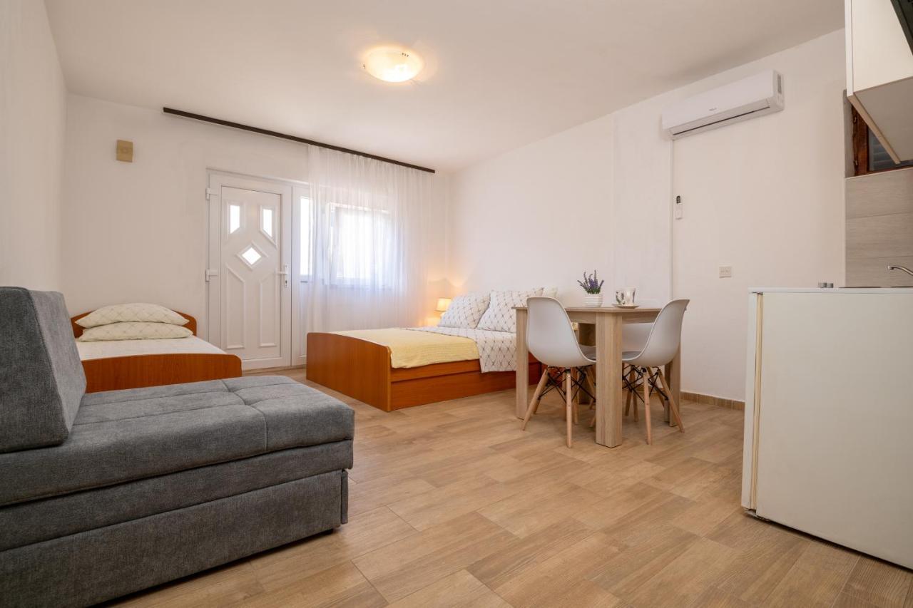 Apartmani Frane Neum Eksteriør bilde