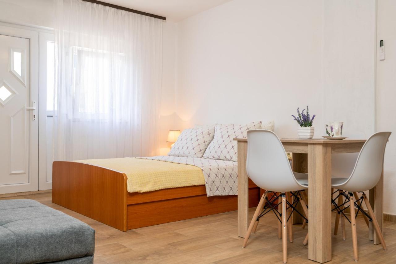 Apartmani Frane Neum Eksteriør bilde